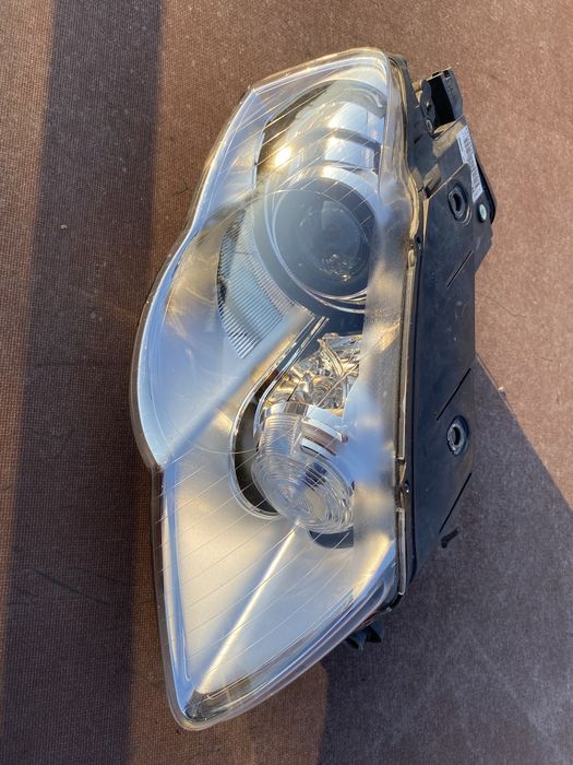 Десен фар Vw Passat B6 Xenon 89315549