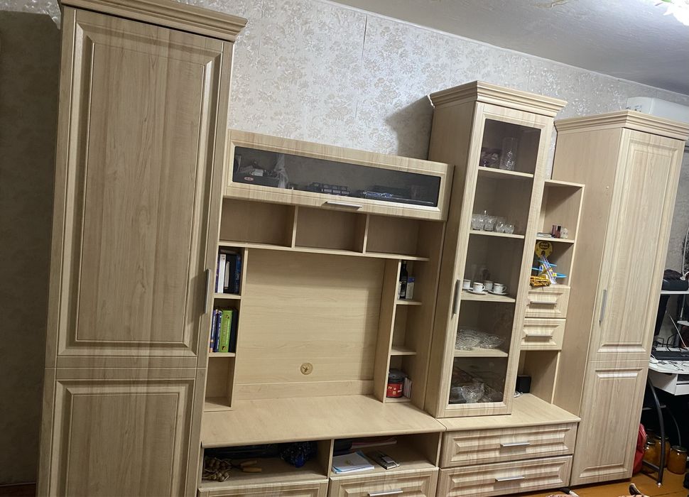 Шкаф для гостиной