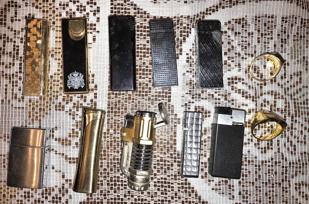 Bricheta metalice v în ntage si inele mașoni