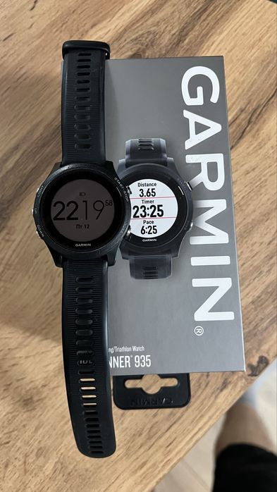 Продам Garmin Forerunner 935 - спортивные GPS часы.
