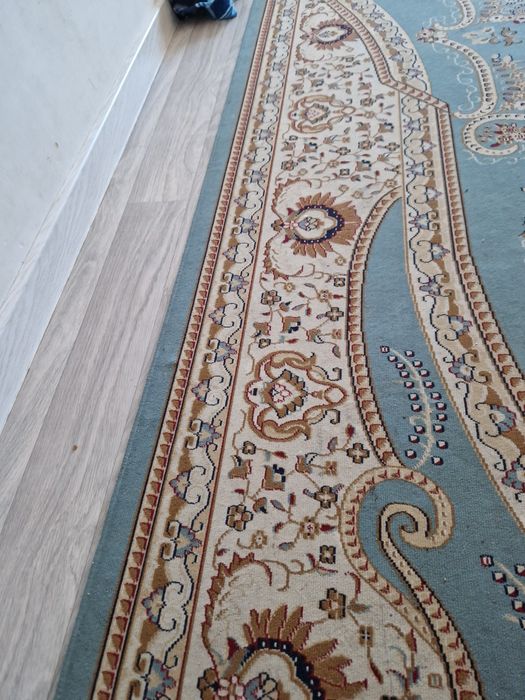 Продам ковер (шелк б/у)