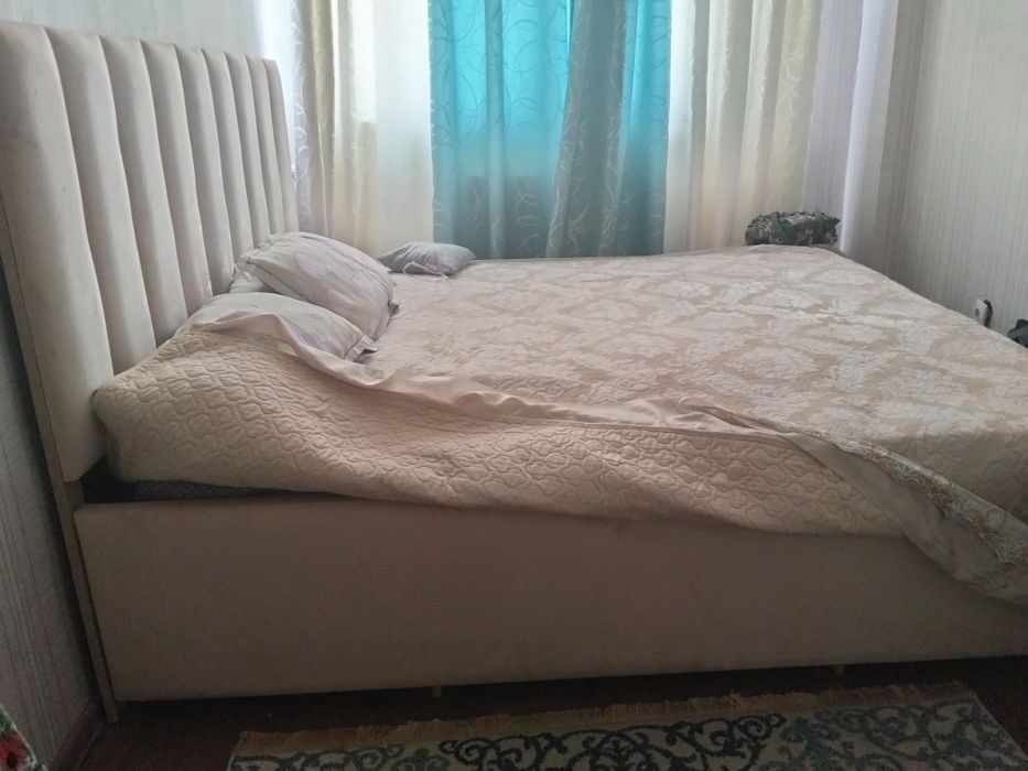 Екі адамдық диван