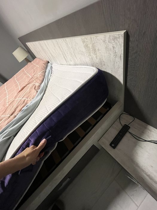 Легло 180/200 + нощни шкафчета, чекмеджета и матрак