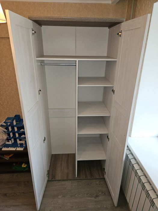 Шкаф крепкий качественный