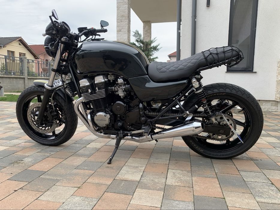 Honda CB750 Seven Fifty custom cafe racer