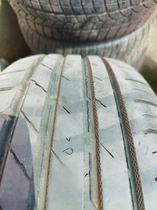 Vand 4 anvelope 215/65R16 vara