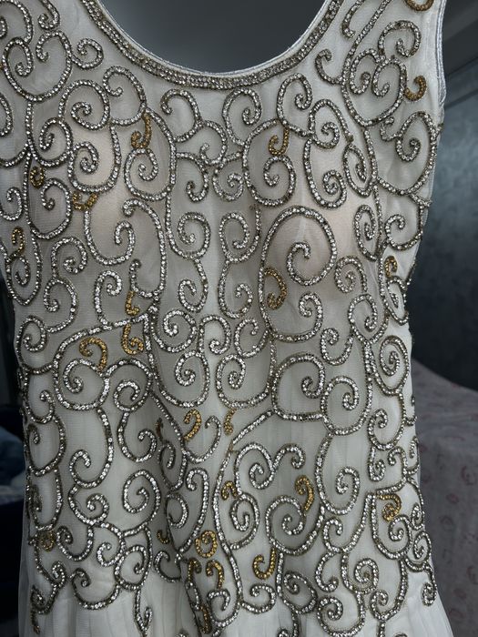 Нарядное красивое платье