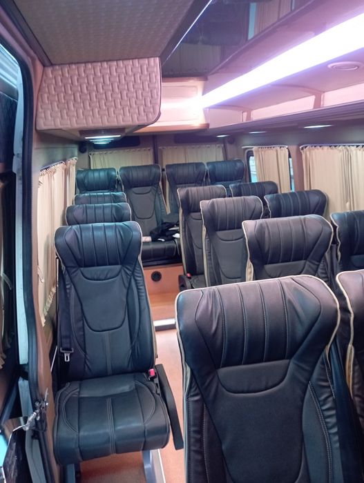 Микроавтобус Мерседес спринтер