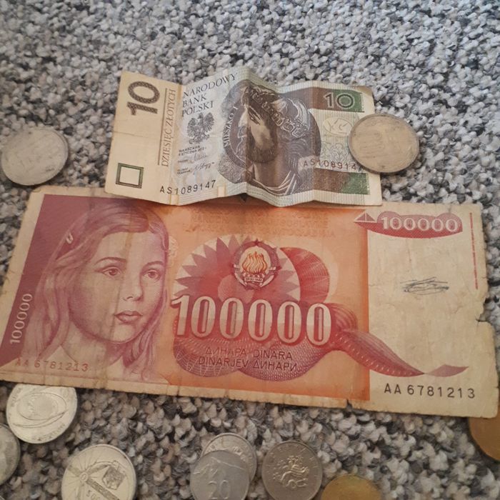 Vand colectie monede  si bacnote