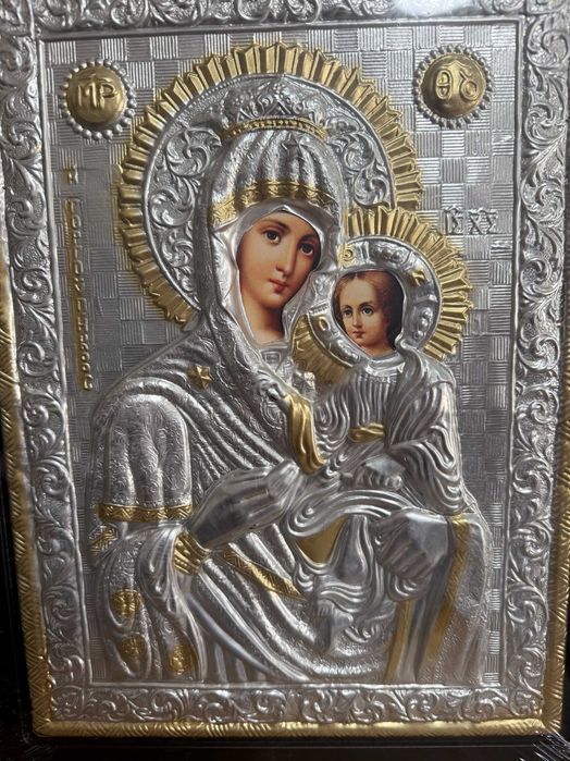 icoana veche maica domnului grabnic ascultatoare  dim 30x40  cm icoana  argintata