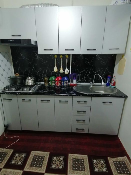 4 хонали квартира жихозлари билан сотилади