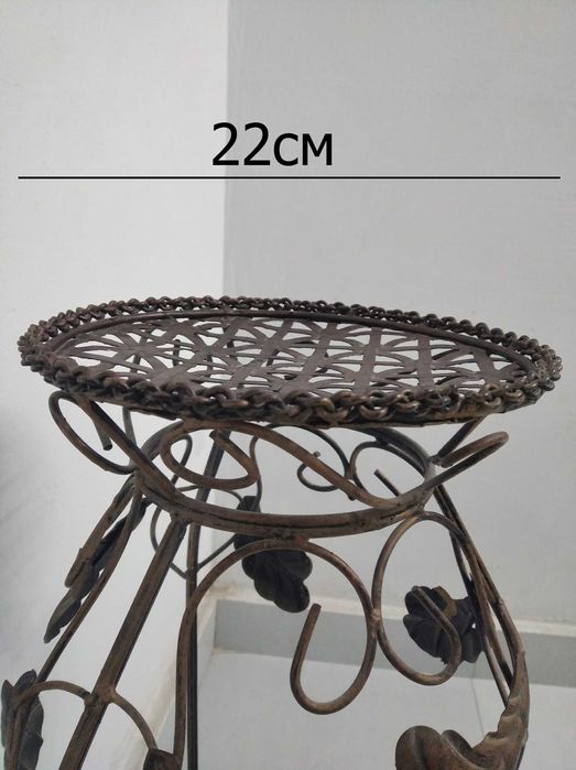 Подставка для вазы, горшка, цветов.