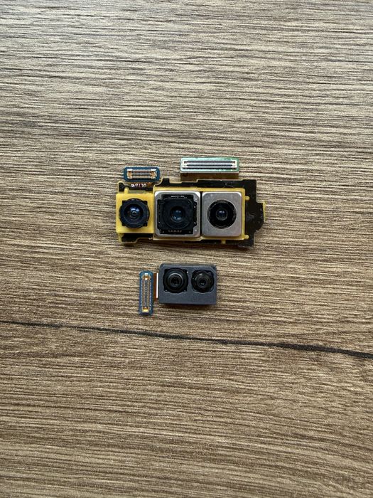 Vand camera spate+camera selfie Samsung s10 plus