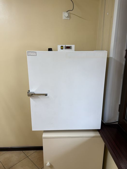 Сухожаровой шкаф