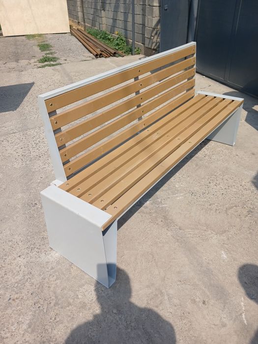 Скамейки урны баки