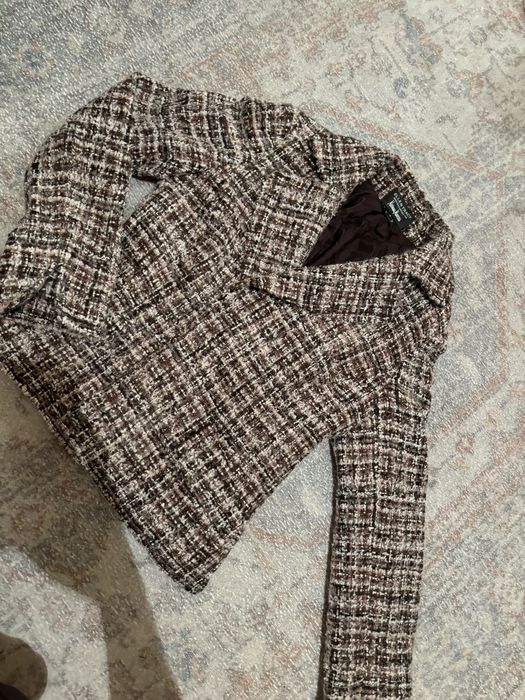 Продам все вещи по  2000тг