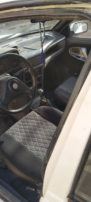 Мошина келишилган нархда сотилади