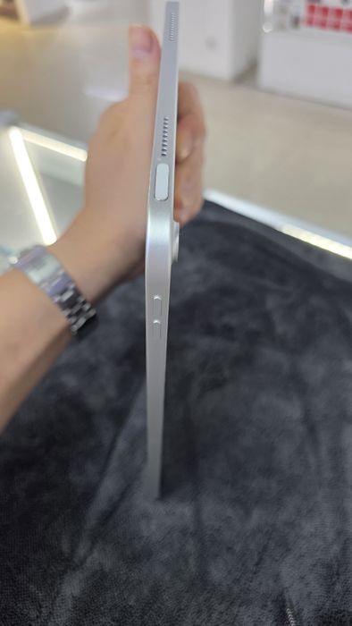 iPad A16(128гб,акб 100%)