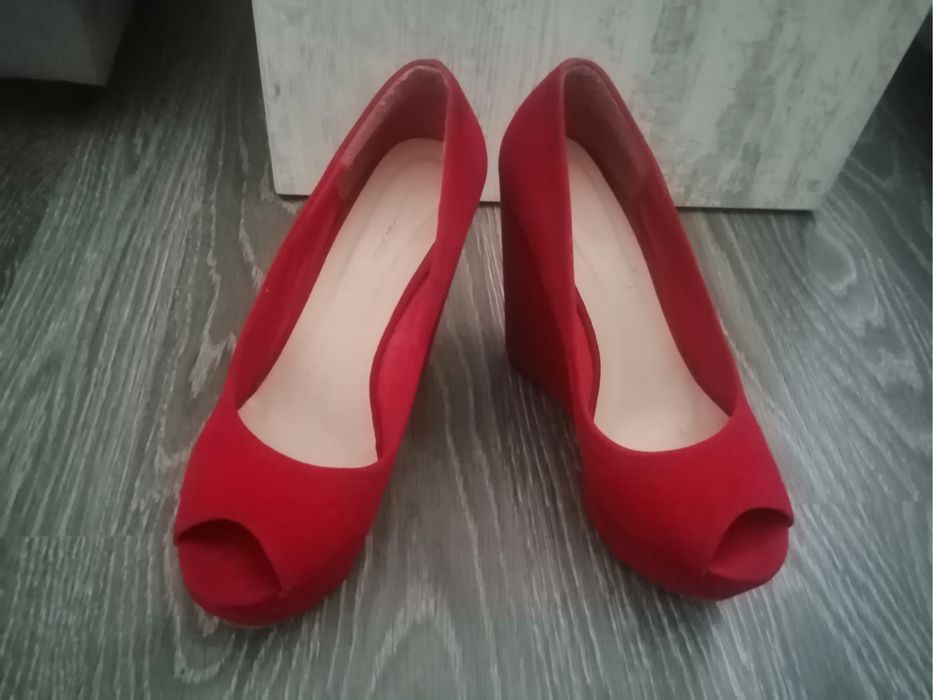 Червени платформи