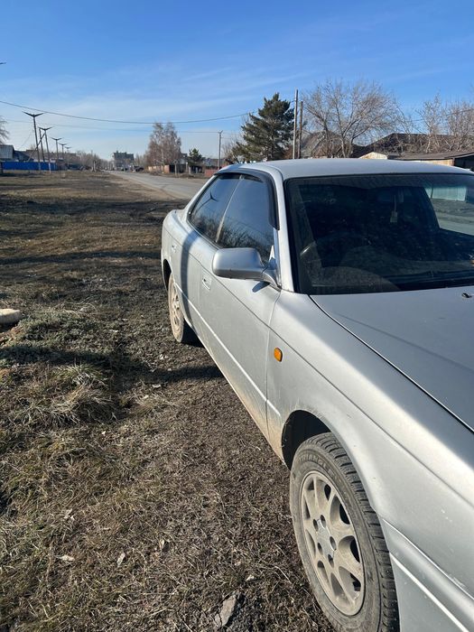 Продам автомобиль Toyota Vista