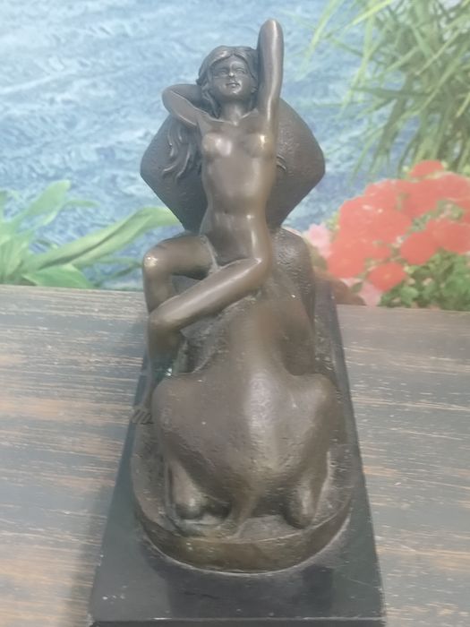 Sculptură în Bronz semnată T.Herlinger 5kg