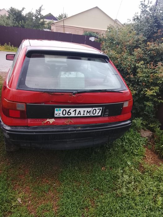 Продам машину опел астра