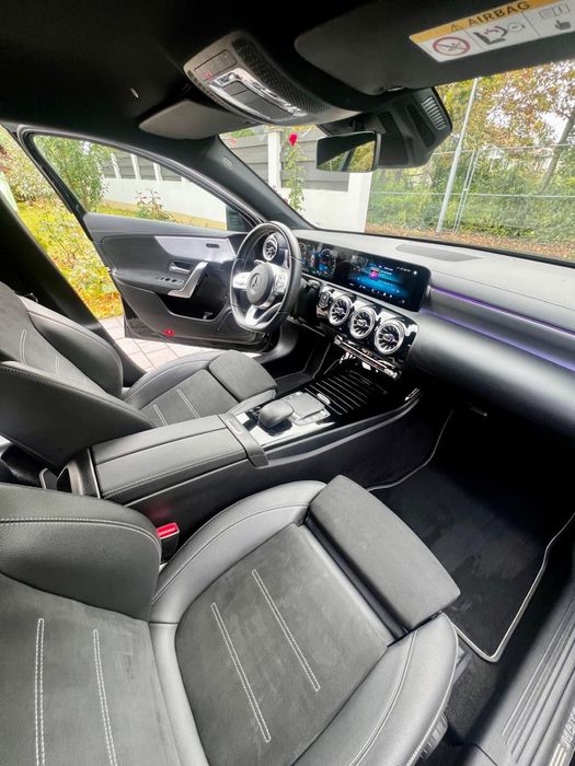 Mercedes Benz A250e Hybrid