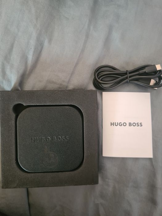 Set Hugo Boss original – stilou Gear + caiet A5 + wireless charger Qi