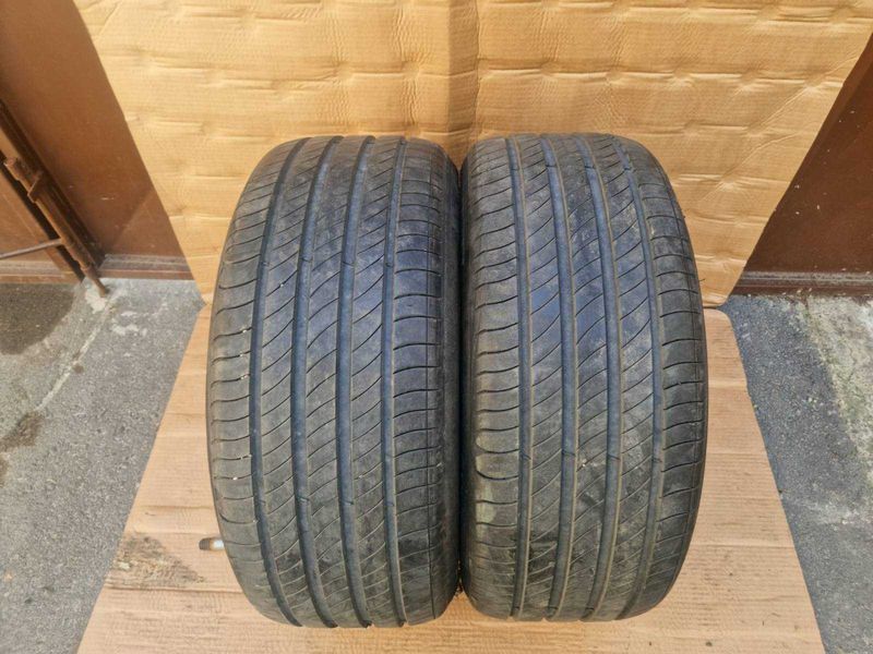 2 Michelin R18 225/50
летни гуми
DOT3520