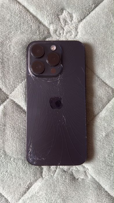 Продам Iphone 15 pro 256 GB
