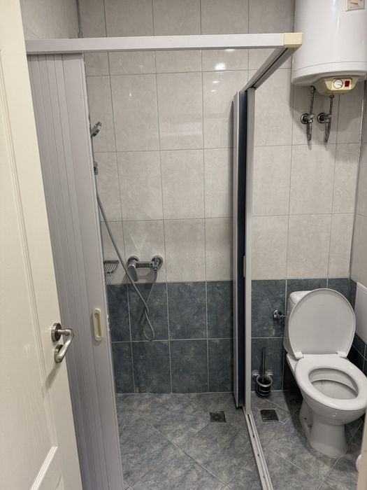 Дава се под наем Двустаен апартамент в Русе, Център - 70 кв.м за 408 € - Снимка #8