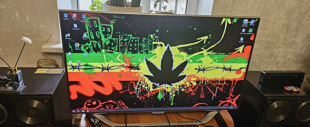 Телевизор samsung в рабочем хорошем состояний