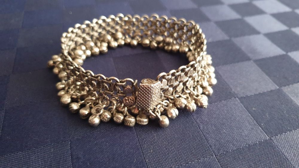 Огърлица от самороден Балтийски кехлибар. и Поср.гривни за глезен