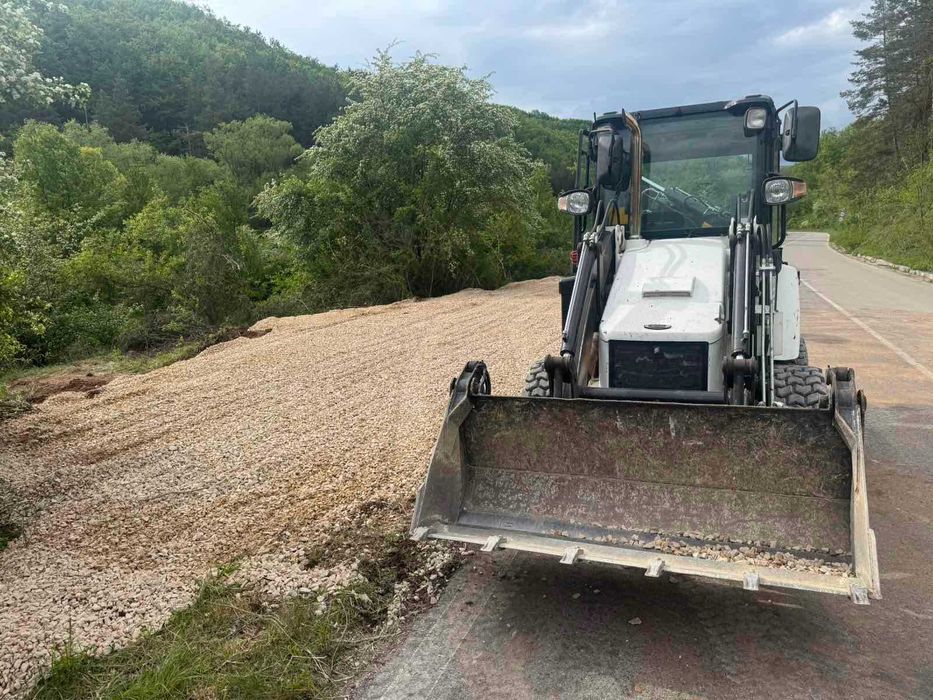 Изкопни услуги в Софийска и Пернишка област, услуги с чук