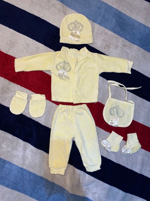 Детские вещи для новорожденного