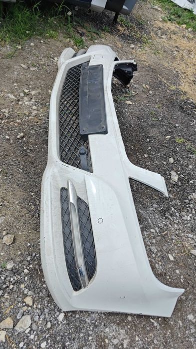Предна броня Mercedes W204 оборудвана Мерцедес C класа