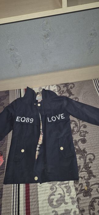 Продаю куртки зима/осень