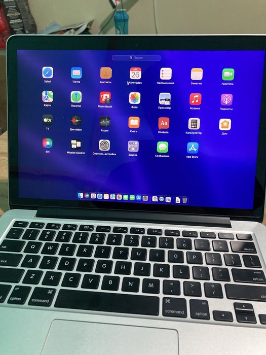 macbook makbuk makbook macbuk