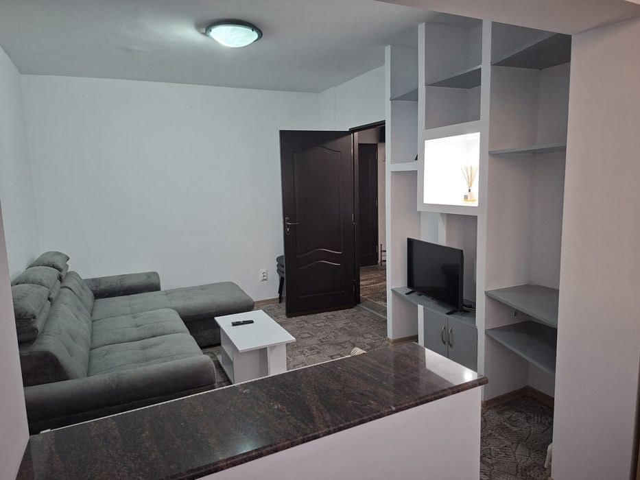 Apartament central de închiriat