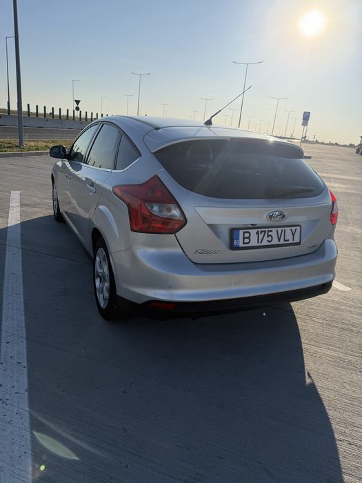 FORD Focus 2013 — imagine 5