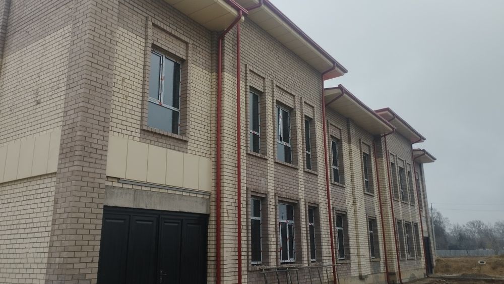 Gisht teramiz ablisofka chorni gisht