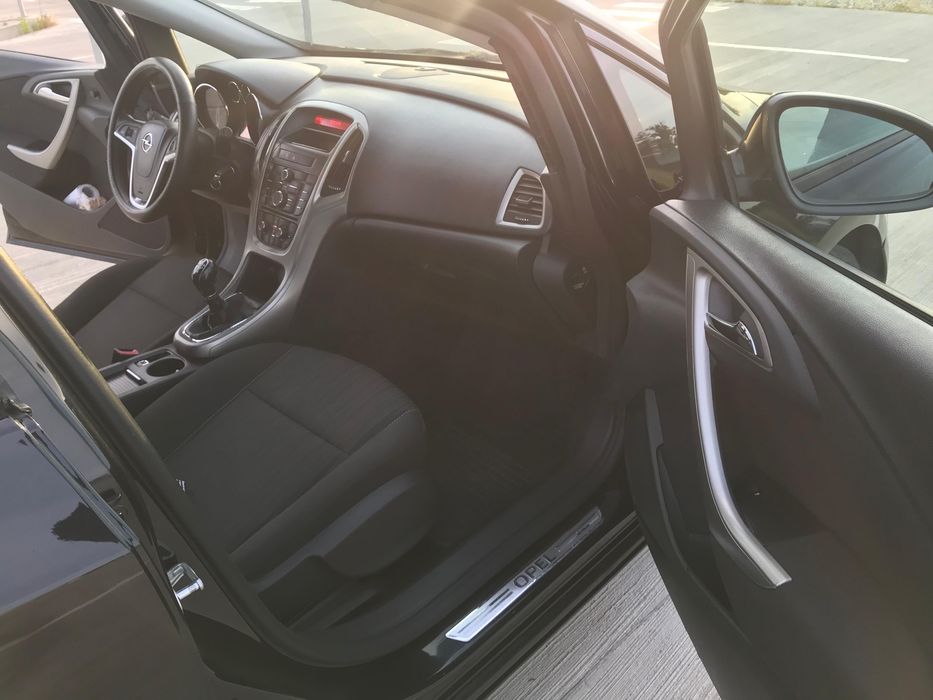 Opel Astra J, benzina + GPL