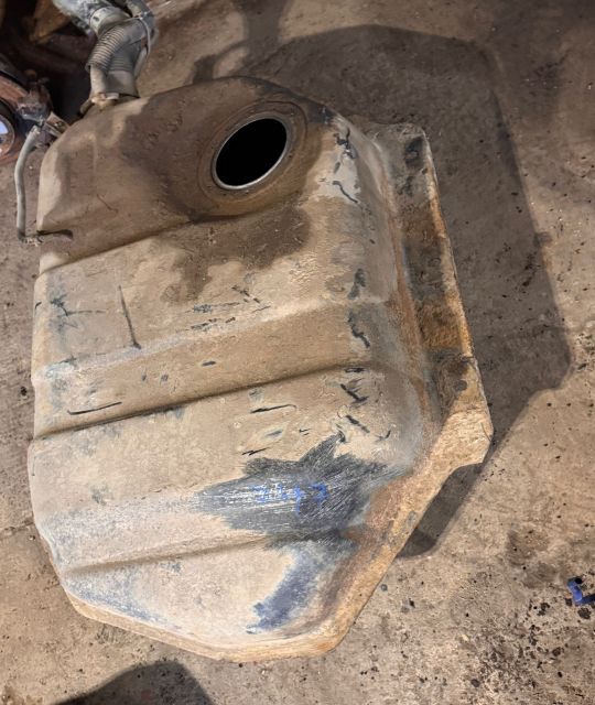 Rezervor combustibil Nissan Terrano R20