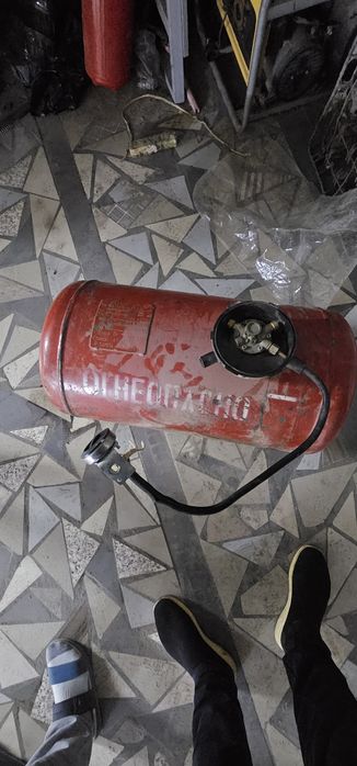 Газ    балон  75 л продам