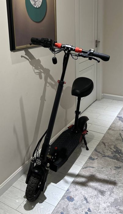 Drongo M4 elektro samakati