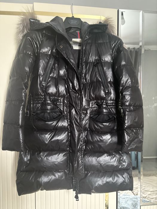 Продам Женский пуховик