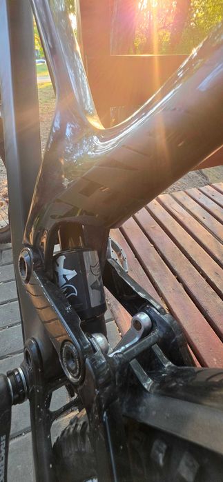 Bicicleta DownHill Canyon Sender CF 9.0, Cadru Marimea XL Vand Urgent
