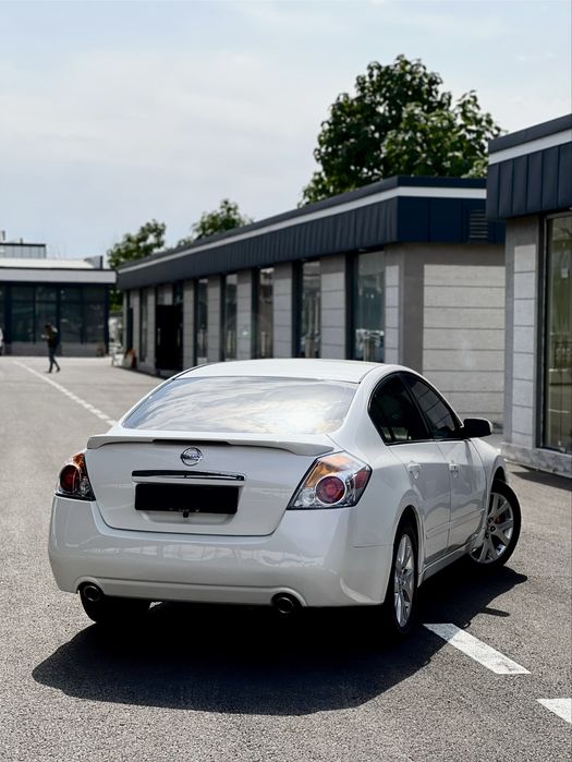 Nissan Altima srochna sotiladi Gen davernis bor prapani bor