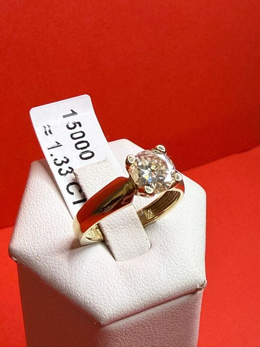 Inel cu diamant din aur de 14K Amanet BKG