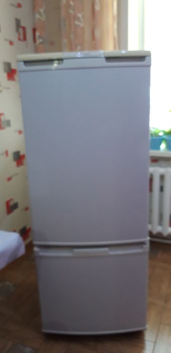 Холодильник в хороший состояние 100%